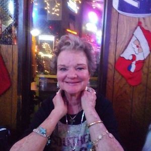 Meet your Posher, Lynette
